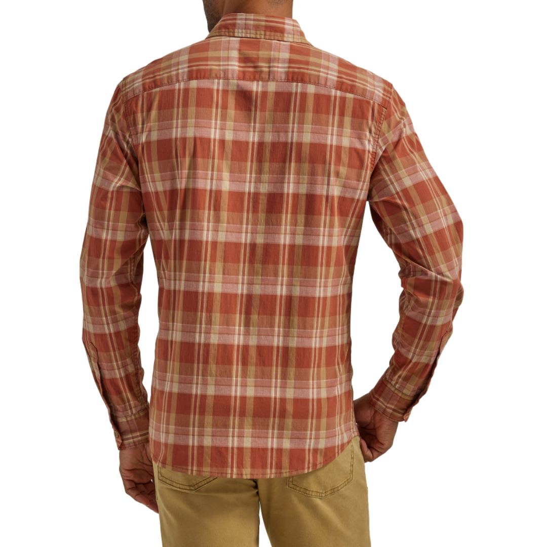 Wrangler Men’s Slim Fit Long Sleeve Woven Shirt Arabian Spice