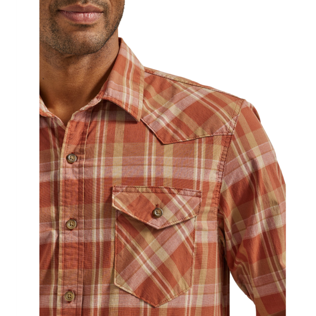 Wrangler Men’s Slim Fit Long Sleeve Woven Shirt Arabian Spice