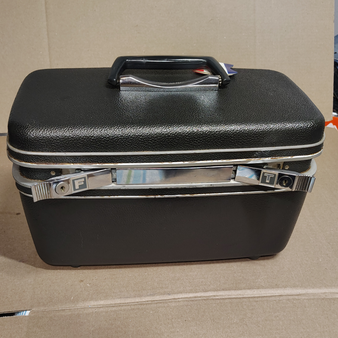 Samsonite Silhouette Hard Shell Cosmetic/Makeup Case Vintage Charcoal Textured Pre-Owned
