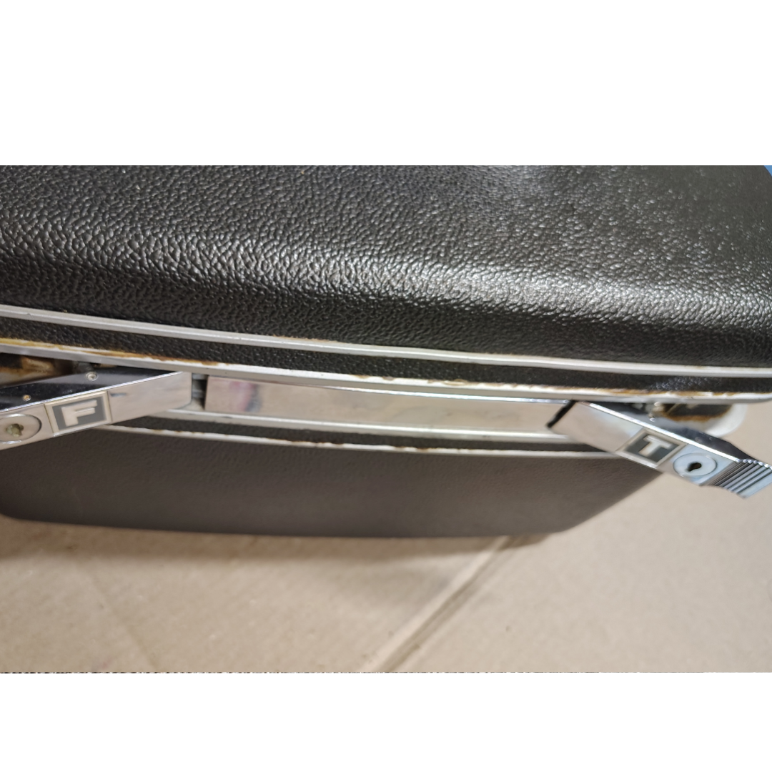 Samsonite Silhouette Hard Shell Cosmetic/Makeup Case Vintage Charcoal Textured Pre-Owned