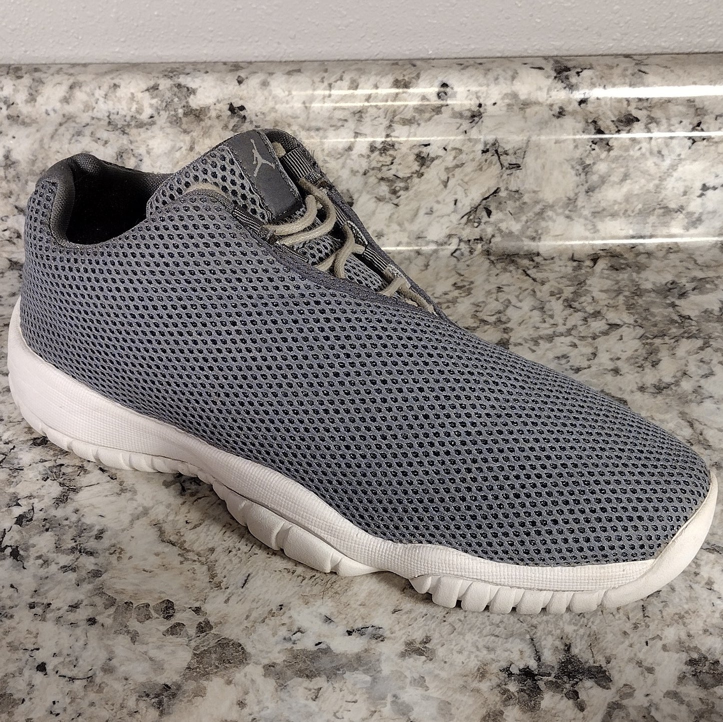 Nike Air Jordan 718948-006 Future Low Grey Running Basketball Shoes 6Y/8.5