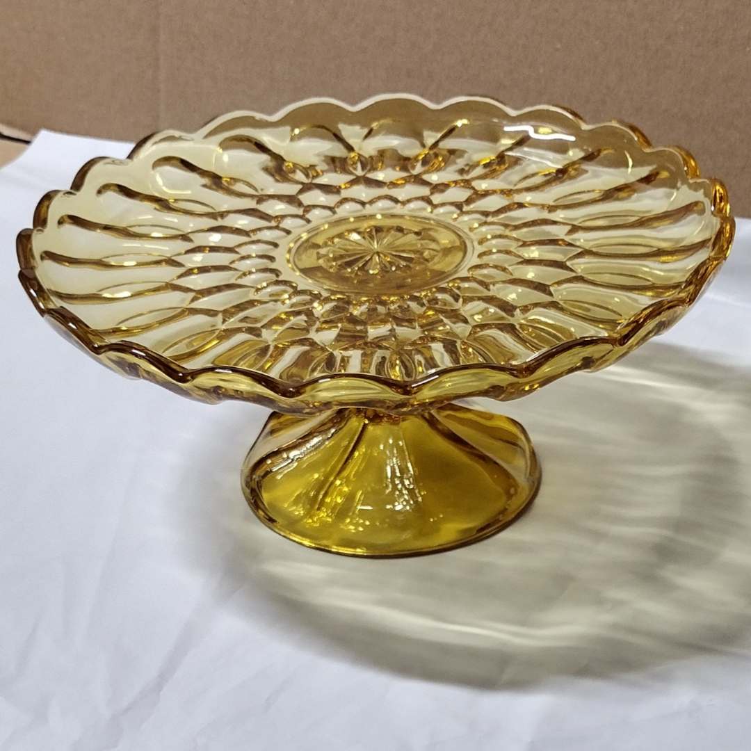 VINTAGE PEDESTAL CAKE PLATE~ANCHOR HOCKING~FAIRFIELD~AMBER~10" WIDE