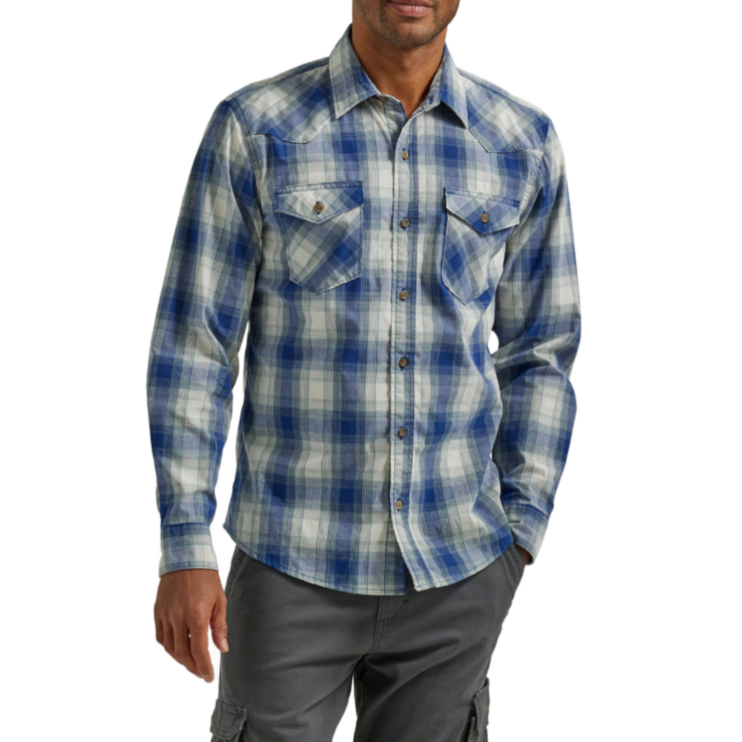 Wrangler Men’s Slim Fit Long Sleeve Woven Shirt Navagio Bay