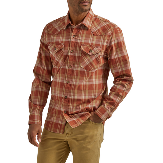 Wrangler Men’s Slim Fit Long Sleeve Woven Shirt Arabian Spice