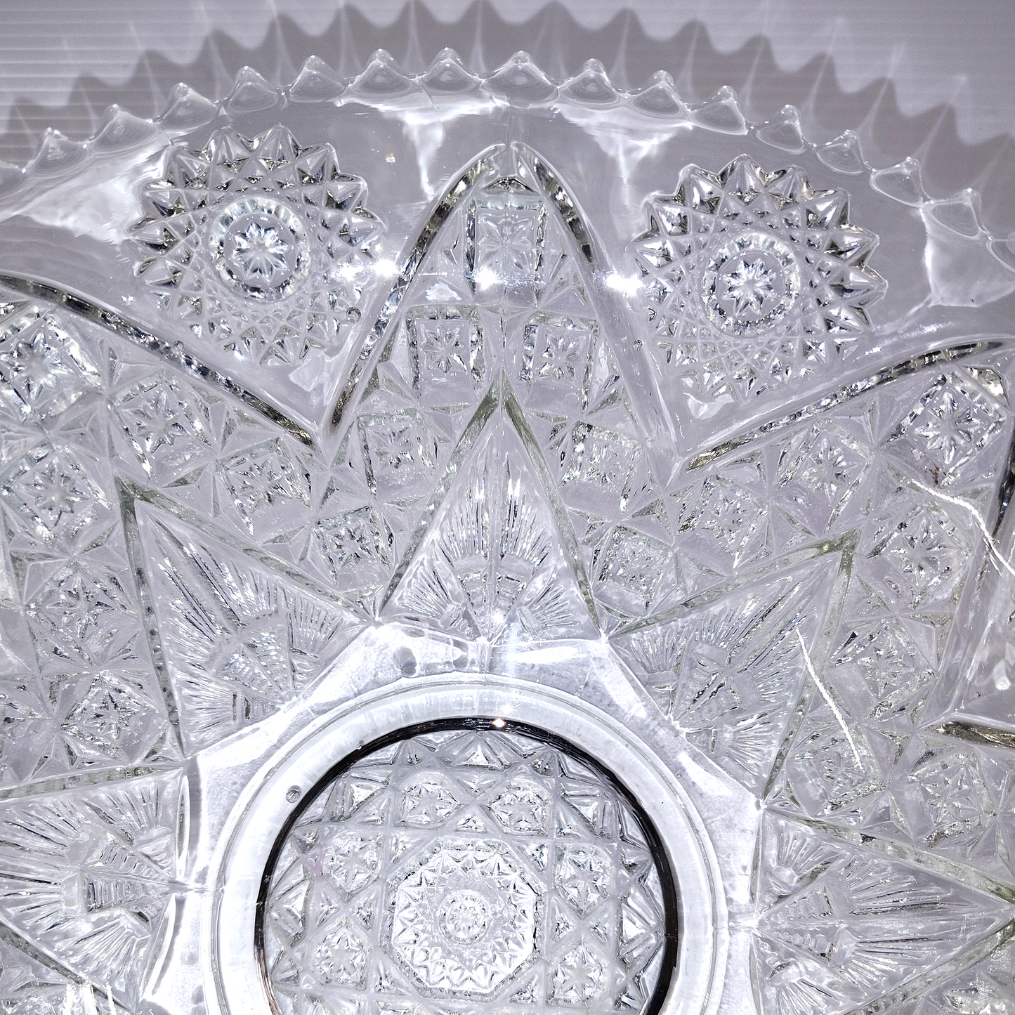 EAPG IMPERIAL GLASS CO. No. 347 Hobstar and Zig-Zag Master Berry Bowl 1910