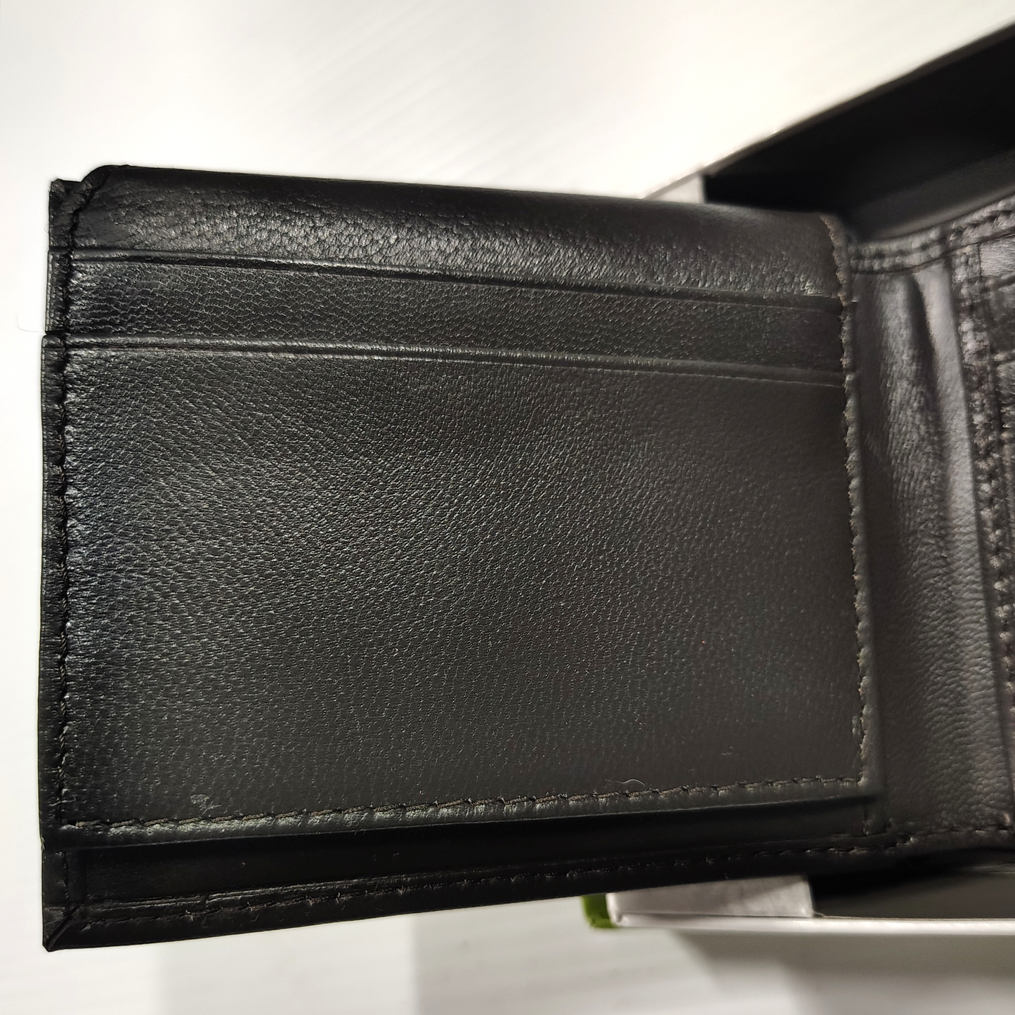 Man’s Brown Leather Wallet By Kenneth Cole Reaction Hand Crafted Leather